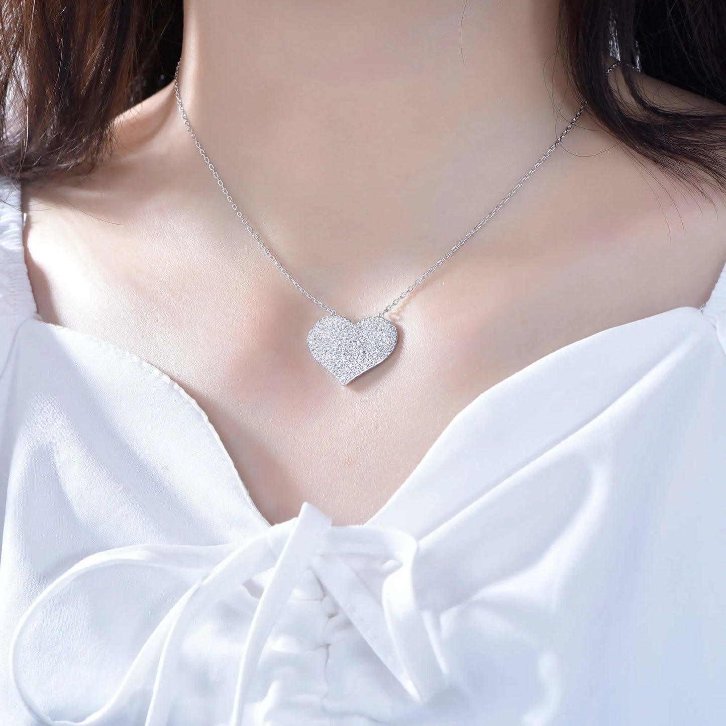 Wholesale Round Cut Lab Created Diamond Cluster Heart Pendant for Women