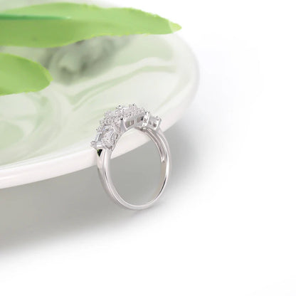 Whoelesale Silver CZ Round & Rectangle Lab Diamond Unique Halo Rings​