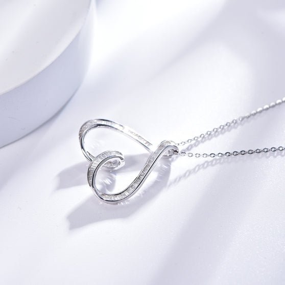 Wholesale 18K Gold Created Diamonds Twisted Drop Heart Shape Pendant​