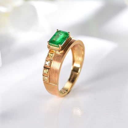 Wholesale 18K Gold Lab Created Emerald Minimalist Wedding Rings