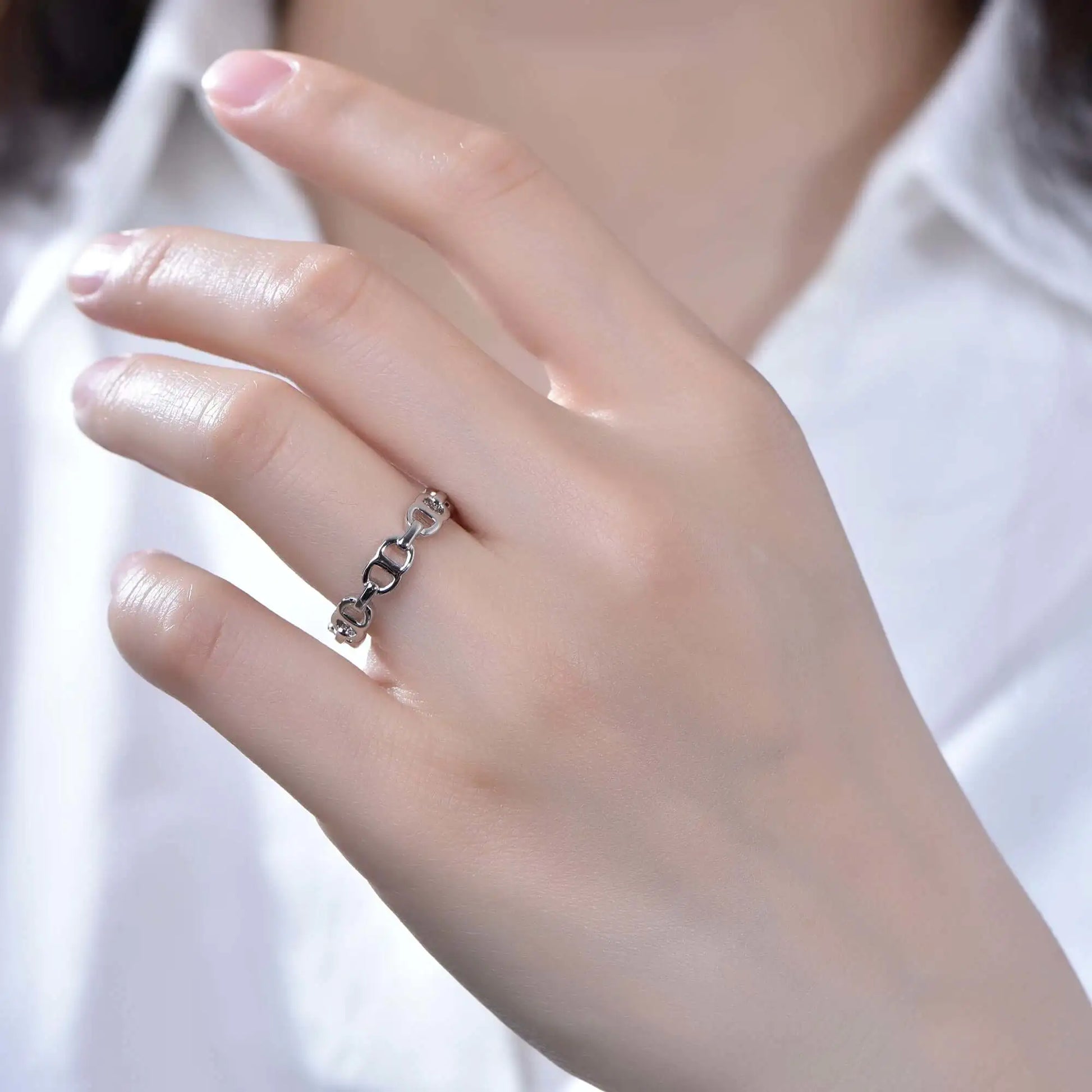 Wholesale Engagement Round Paper Clip Link Chain Link Ring for Women