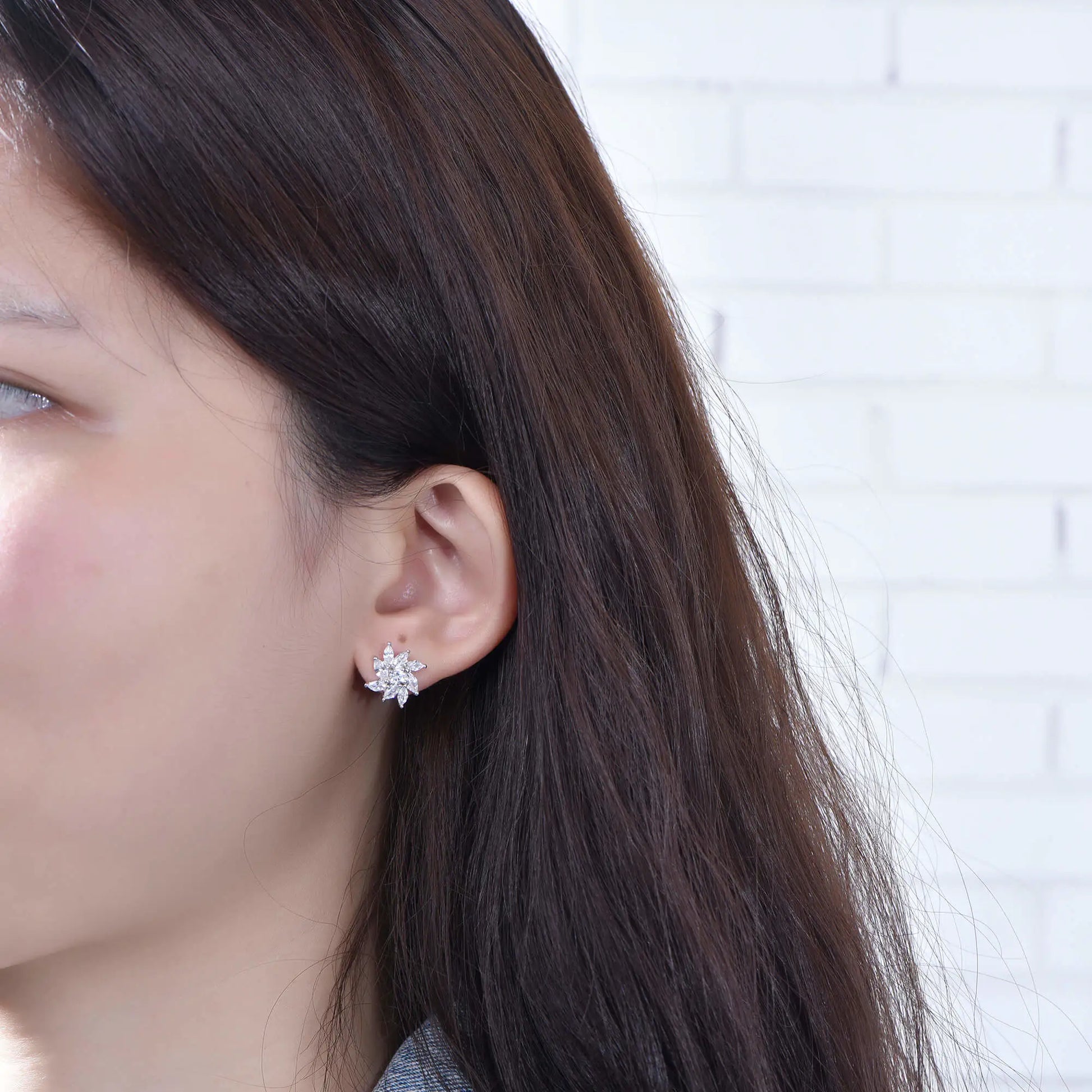 Wholesale Round & Marquise-Cut Simulants Diamond Flower Stud Earrings for Women