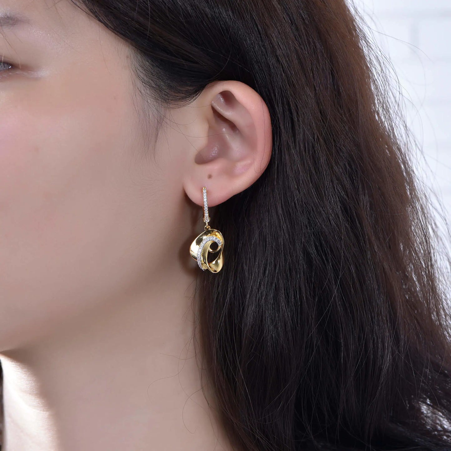 Wholesale Silver Geometric Circle Twisted Dangle Earrings for Women