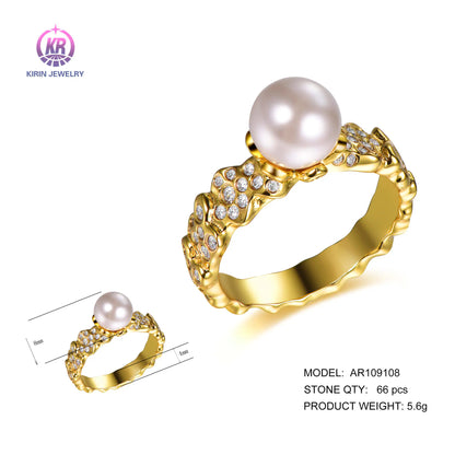 Wholesale Silver Gold Plated Shell Pearl & CZ Iced Out Diamond Band Pearl Solitaire Ring for Women