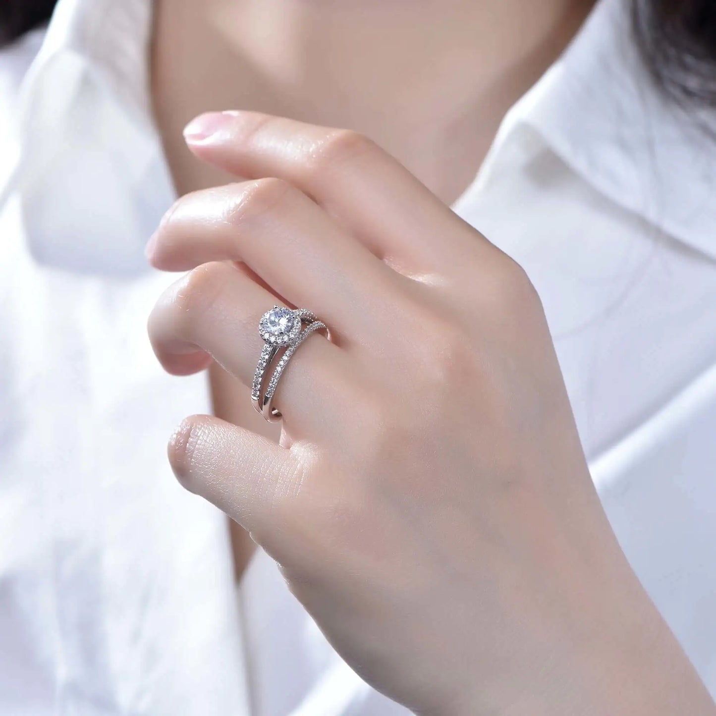 Wholesale Silver Lab Grown Diamond Round Halo Engagement Rings for Women