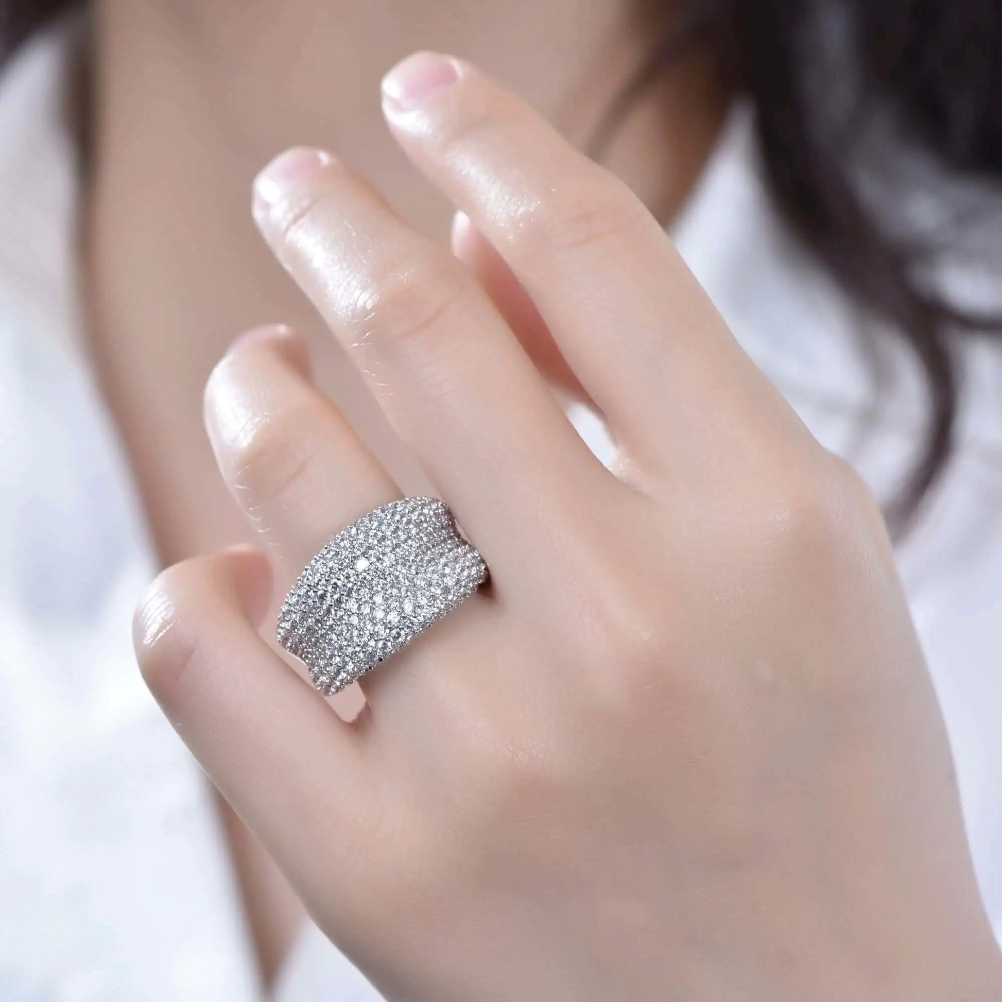 Wholesale Silver Simulated Diamond Cluster Engagement Rings for Women